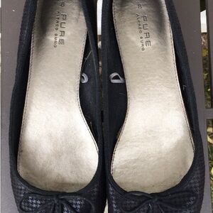 ALFRED SUNG Black Ballet Flats